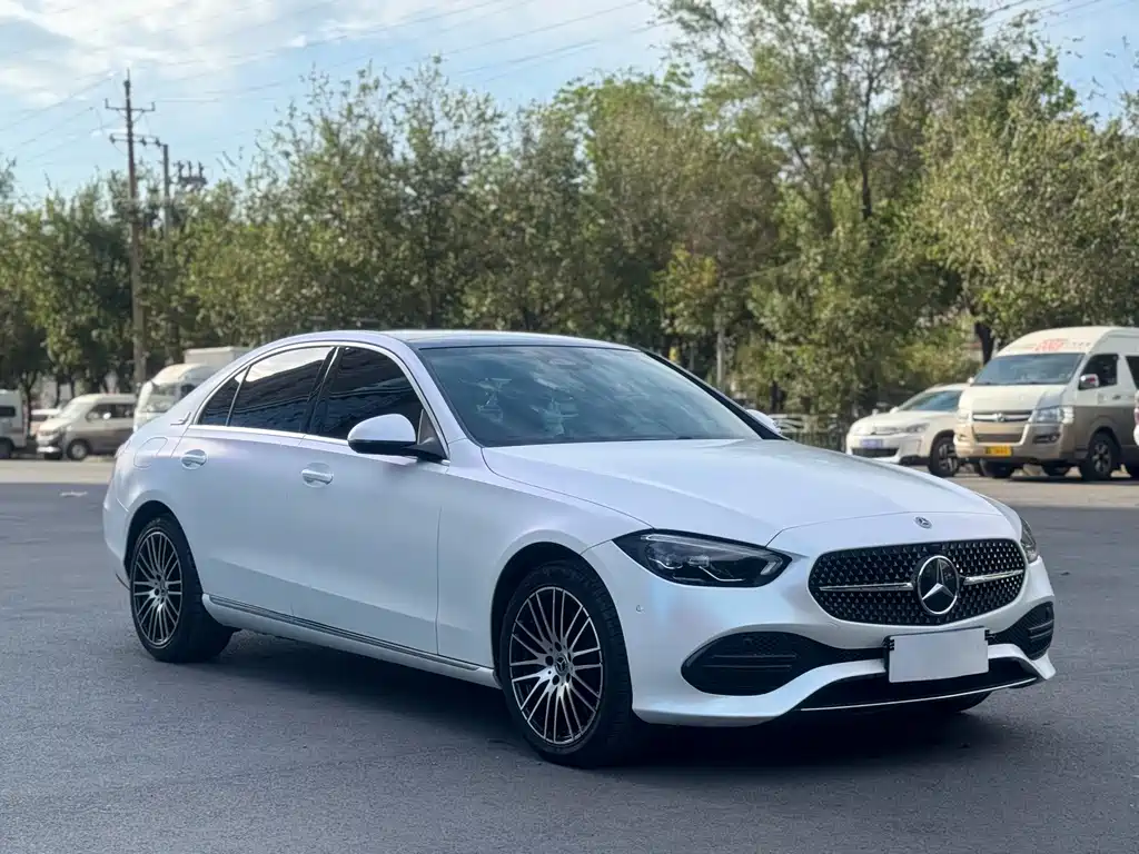 Mercedes-Benz C-Class — миниатюра 3