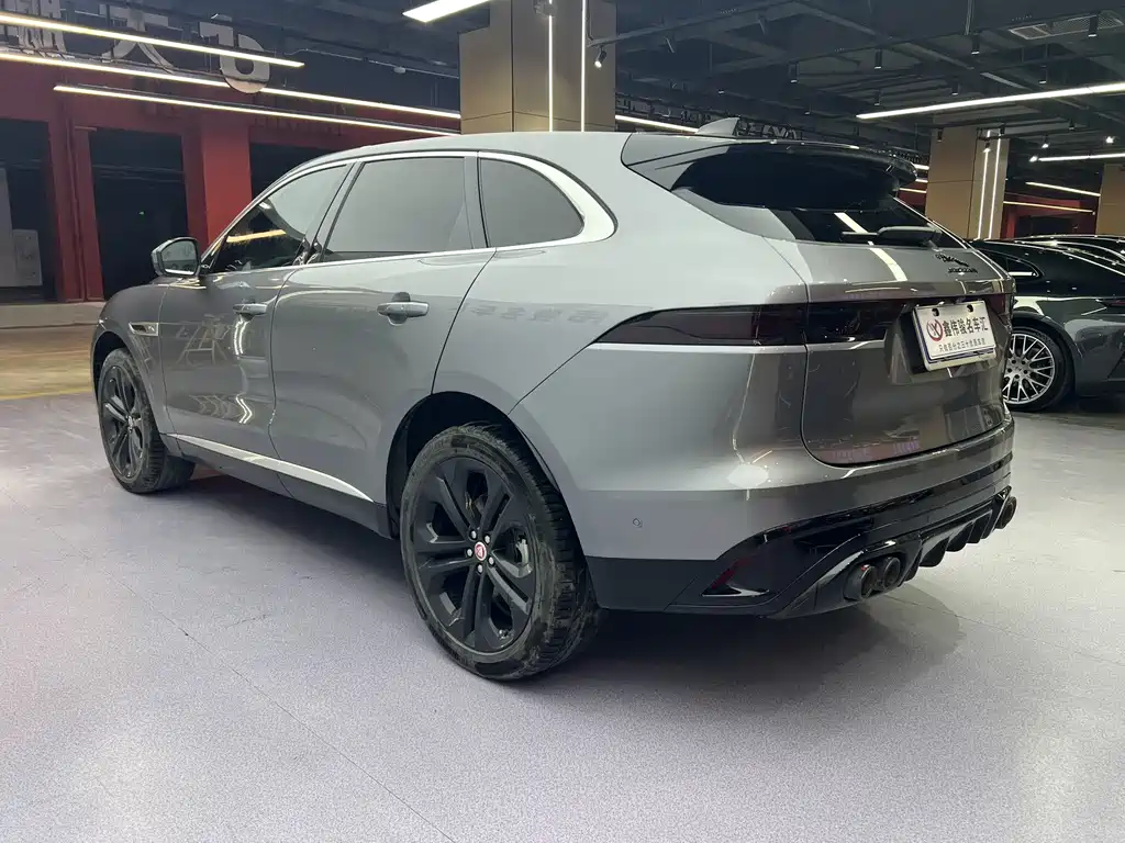 JAGUAR F PACE