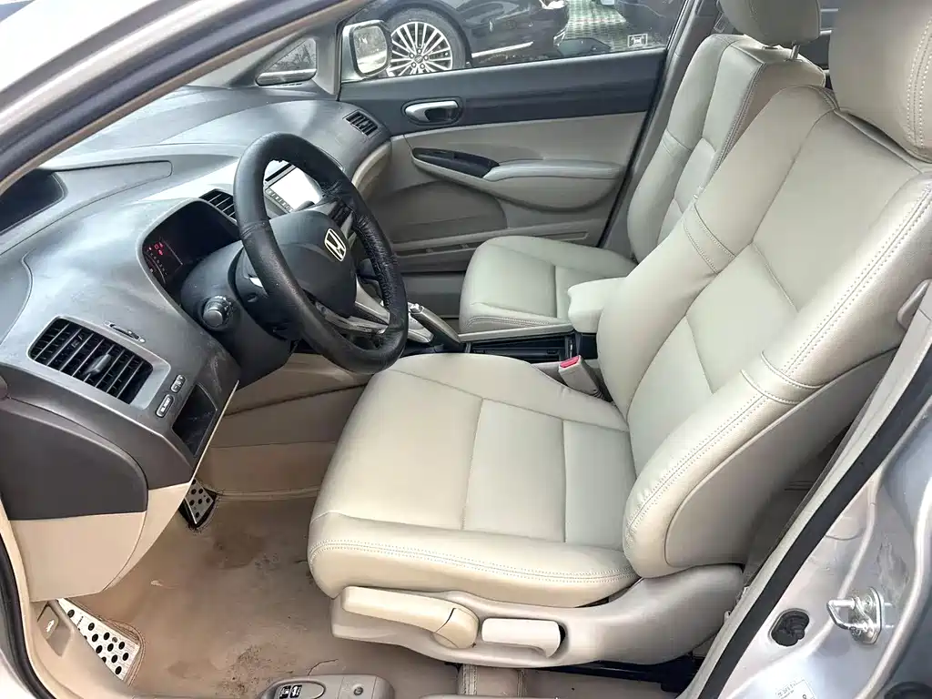 Honda Civic — миниатюра 6