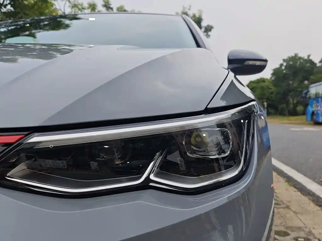 Volkswagen Golf — миниатюра 11