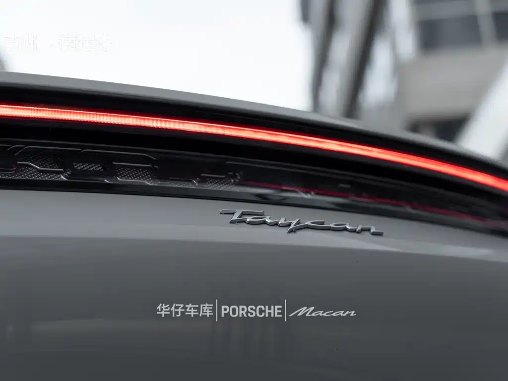 Porsche Taycan 2022 Taycan