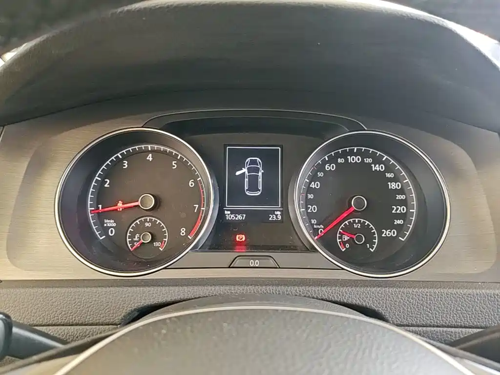 Volkswagen Golf — миниатюра 12