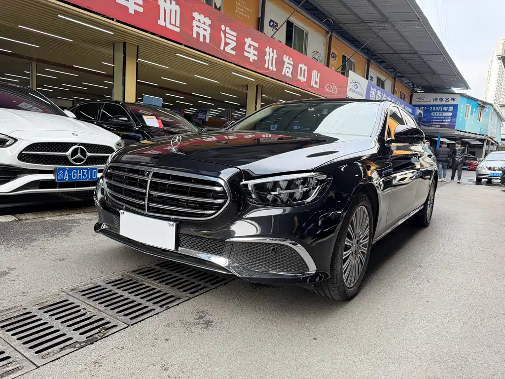 MERCEDES-BENZ E CLASS