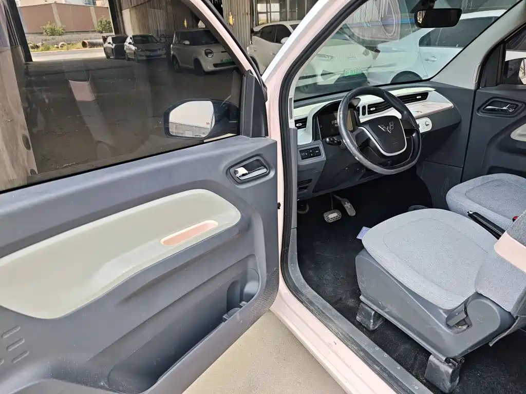 Wuling MINIEV — миниатюра 16