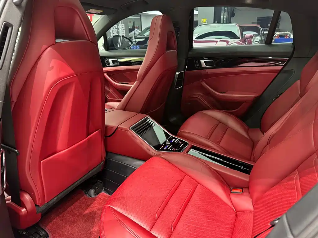 Porsche Panamera — миниатюра 8