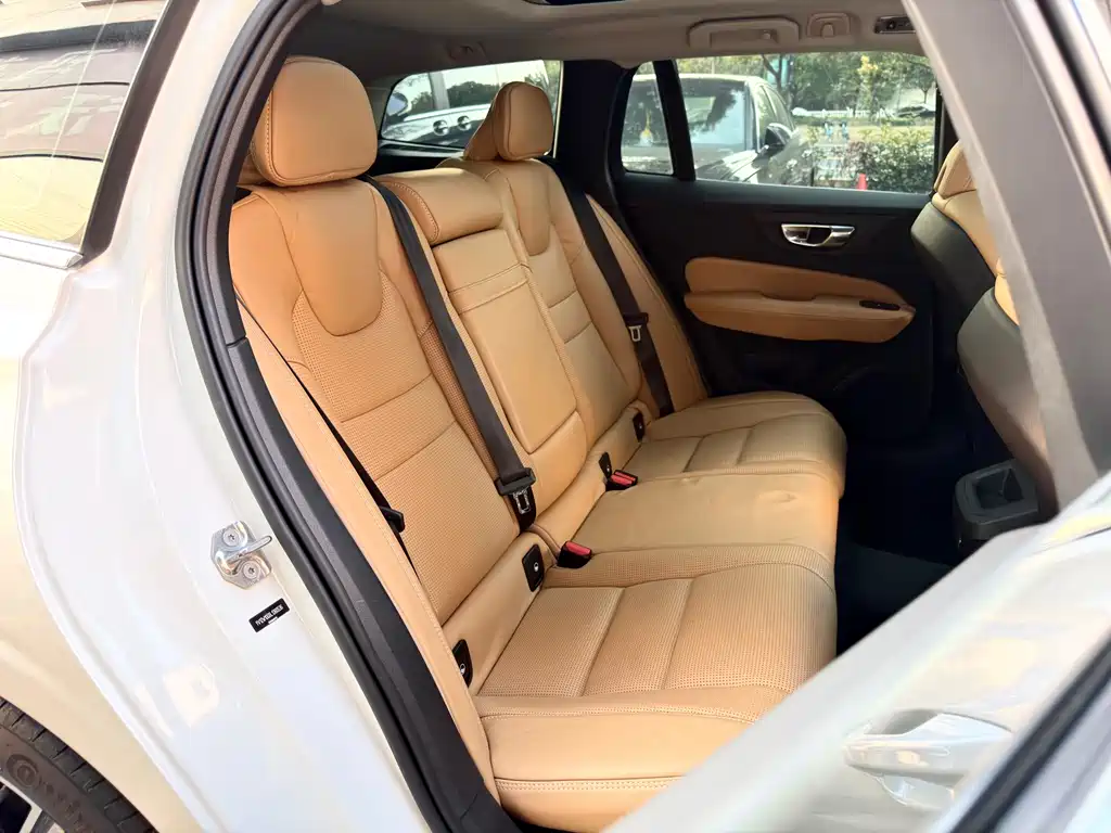 Volvo V60 — миниатюра 15