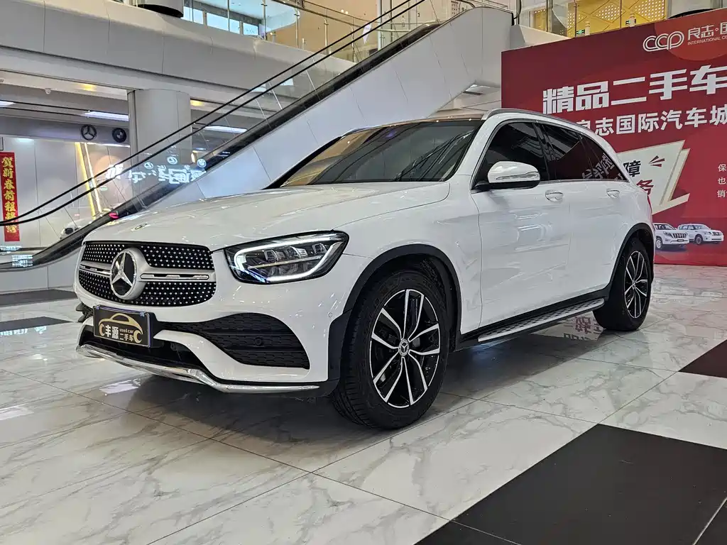MERCEDES-BENZ GLC