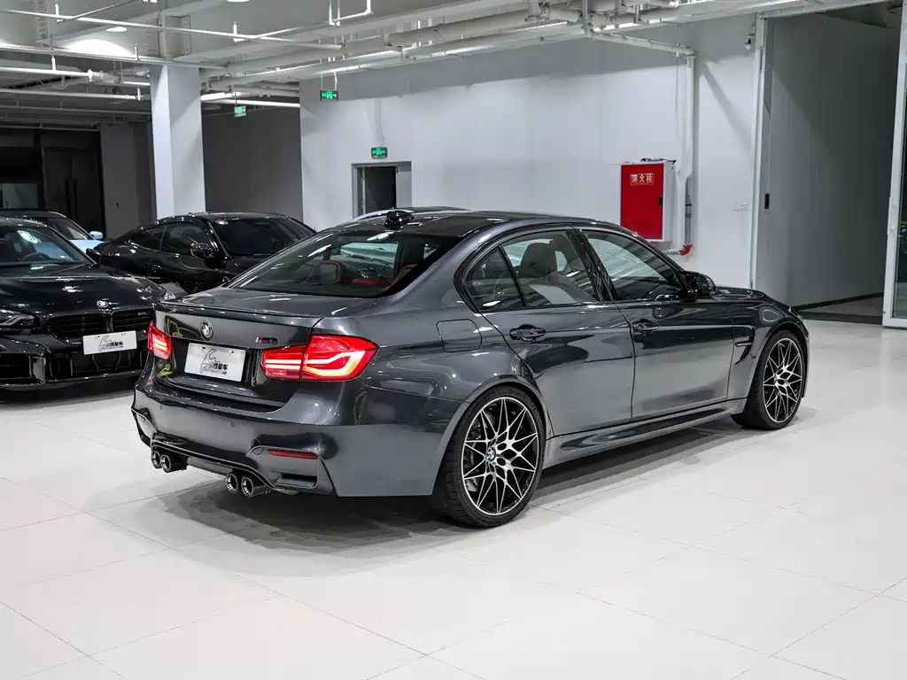 BMW M3 — миниатюра 4