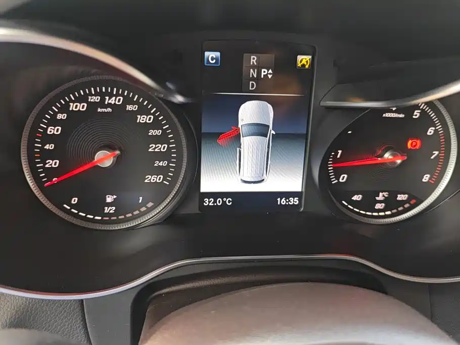 Mercedes-Benz GLC — миниатюра 14