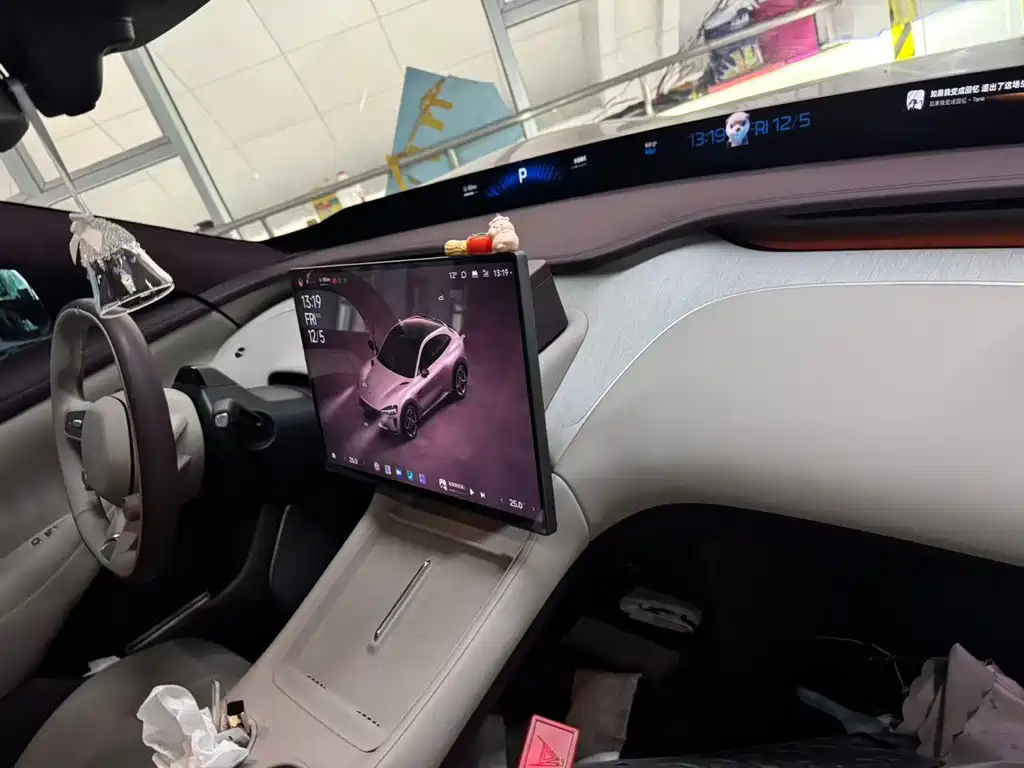 XIAOMI CAR XIAOMI YU7