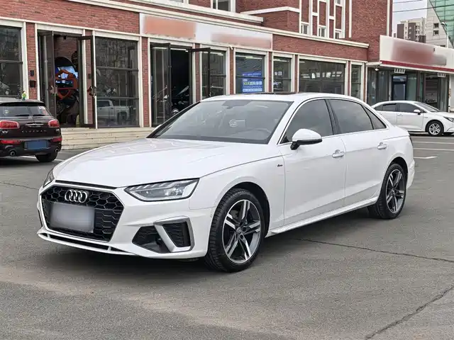 AUDI  A4L 2021