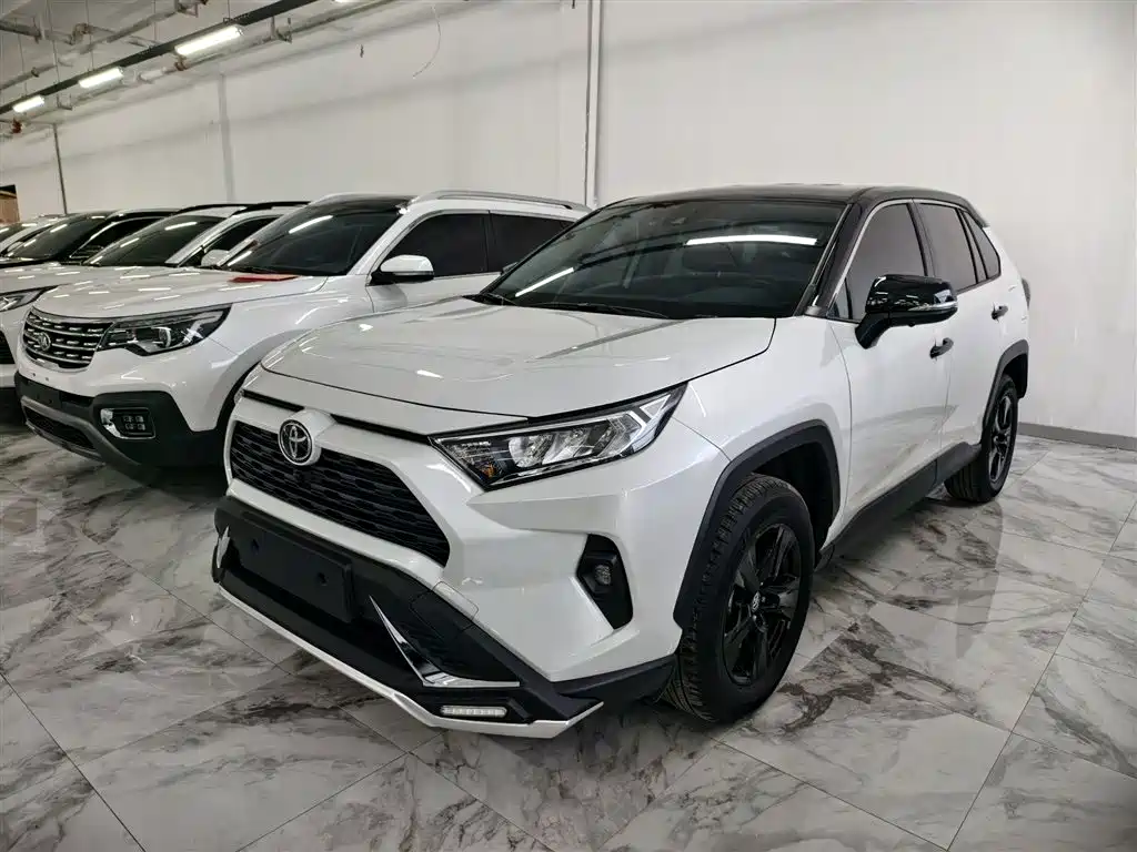Купить Toyota RAV4