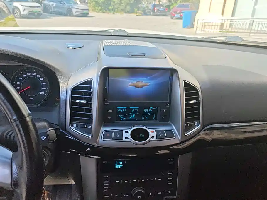 Chevrolet Captiva — миниатюра 7