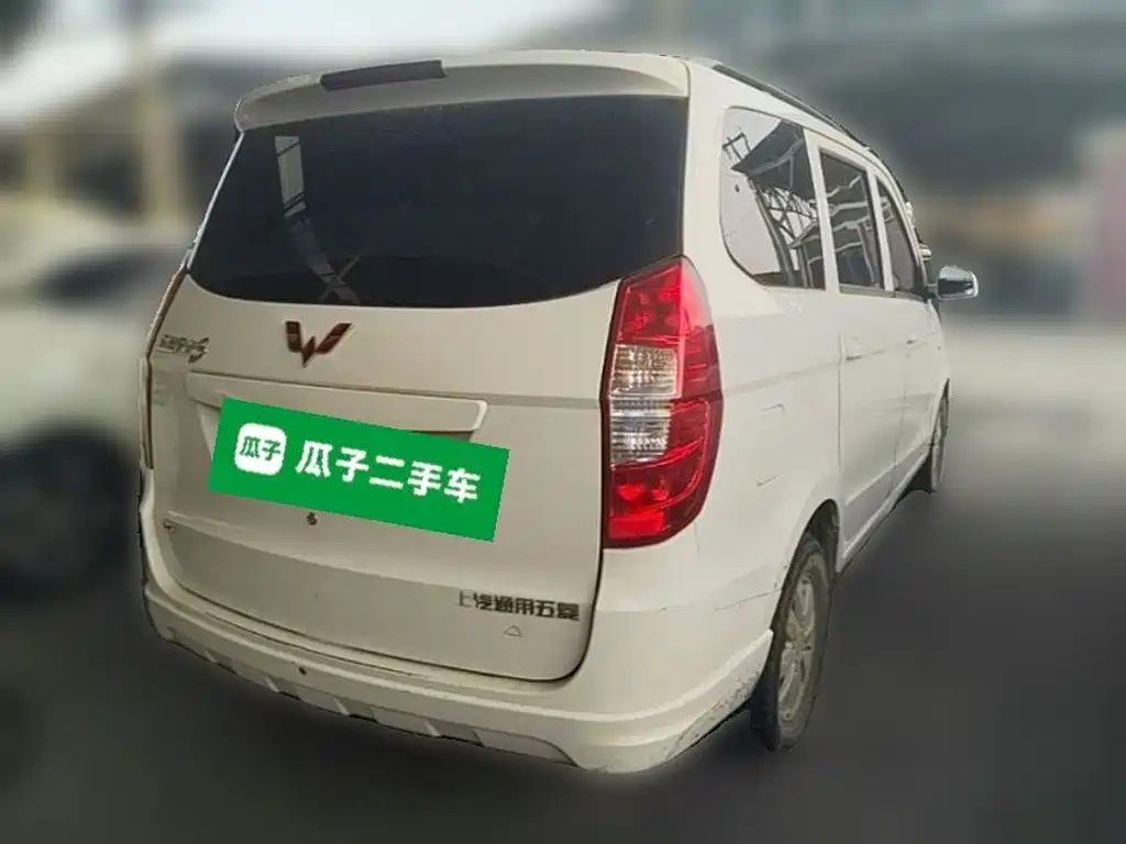 Wuling Hongguang — миниатюра 10