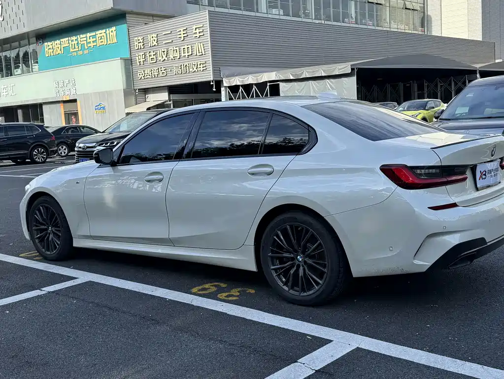 BMW 3 Series — миниатюра 3
