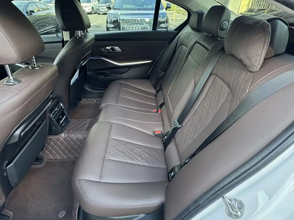 BMW 3 Series — миниатюра 10
