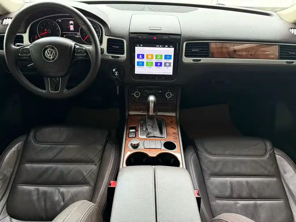 Volkswagen Touareg — миниатюра 8