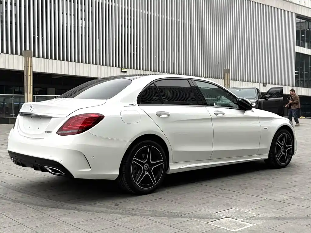 Mercedes-Benz C-Class — миниатюра 19