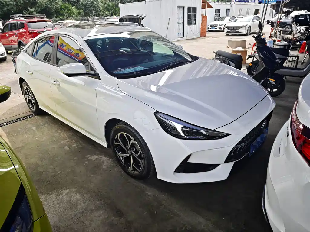 MG MG5 — миниатюра 3