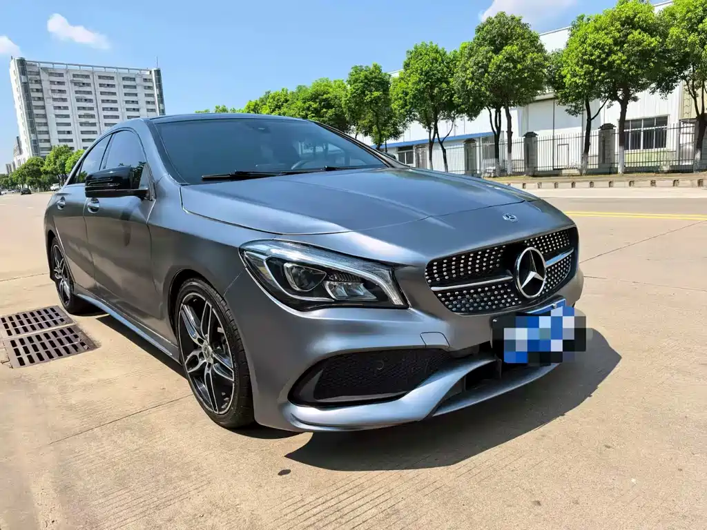 MERCEDES-BENZ CLA