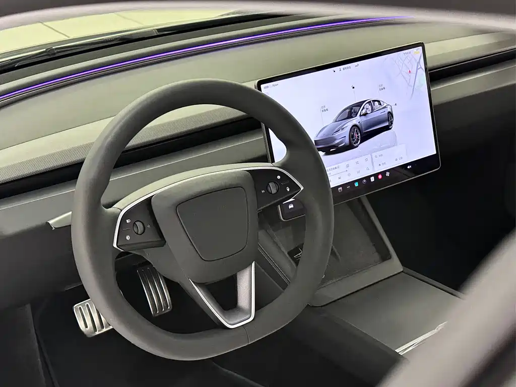 Tesla Model 3 — миниатюра 18