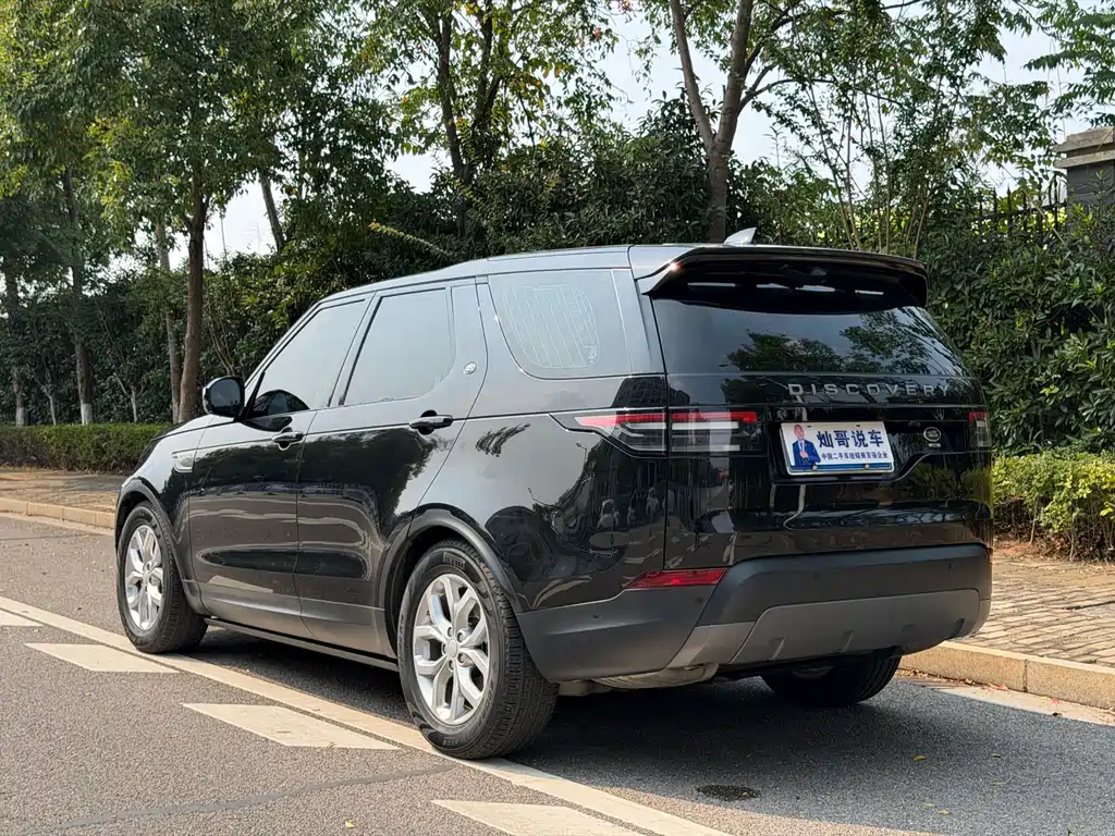 Land Rover Discovery — миниатюра 7