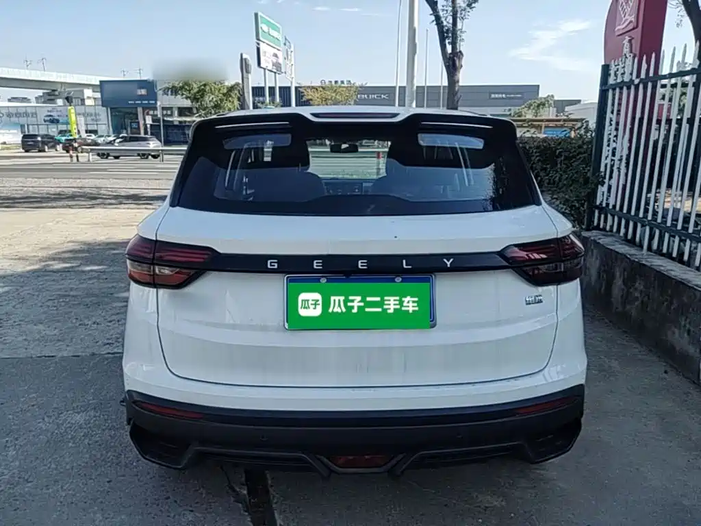 Geely Binyue — миниатюра 6