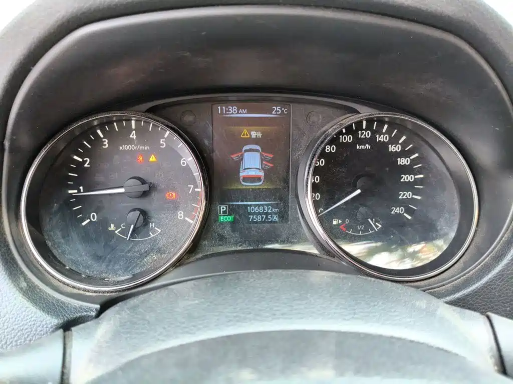 Nissan Qashqai — миниатюра 8