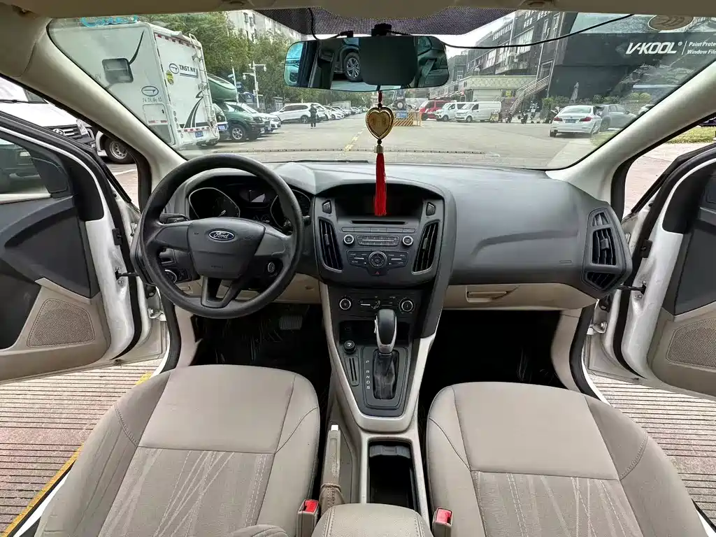 Ford Focus — миниатюра 9