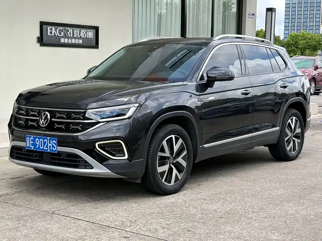 Volkswagen Tharu