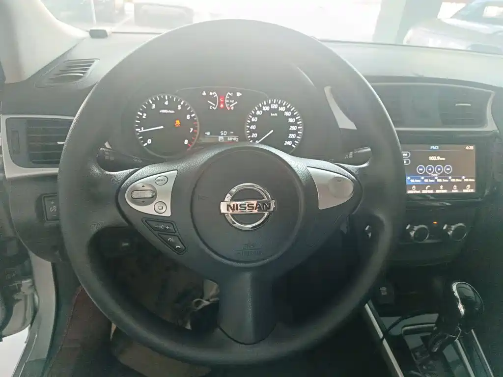 Nissan Sylphy — миниатюра 11