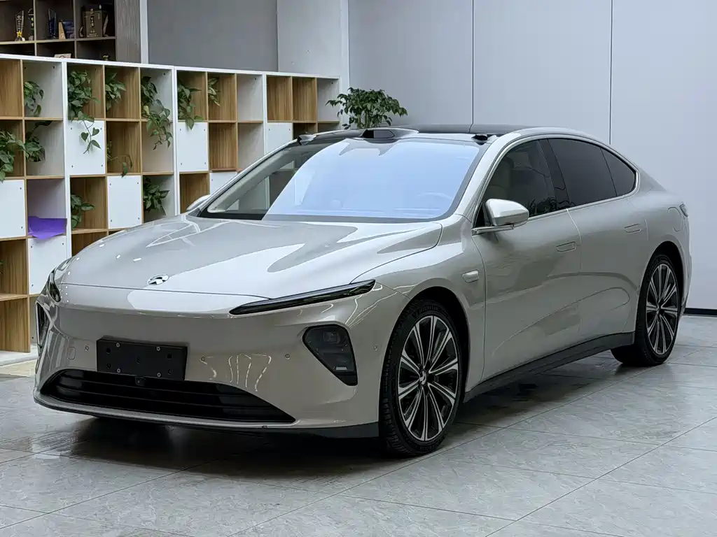 NIO NIO ET7
