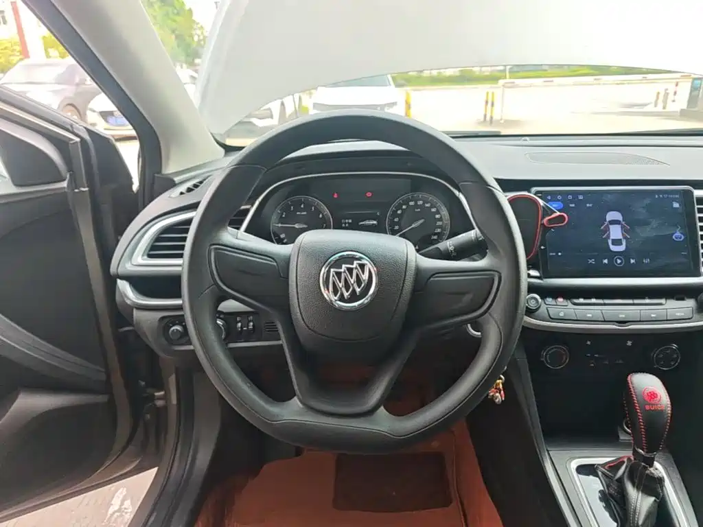 Buick Excelle — миниатюра 11