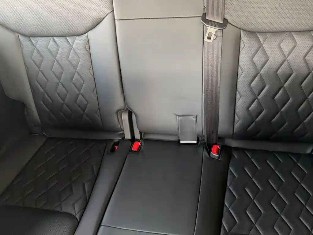 Wuling Jiachen — миниатюра 13