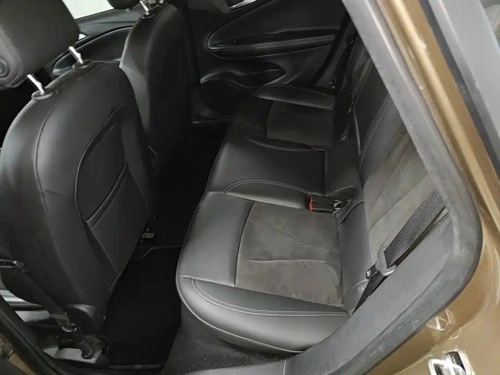 Buick Verano — миниатюра 17