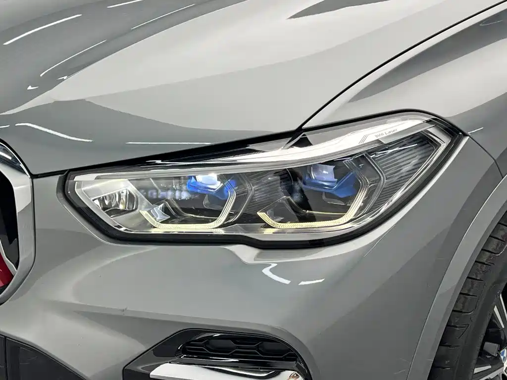 BMW X5 — миниатюра 9