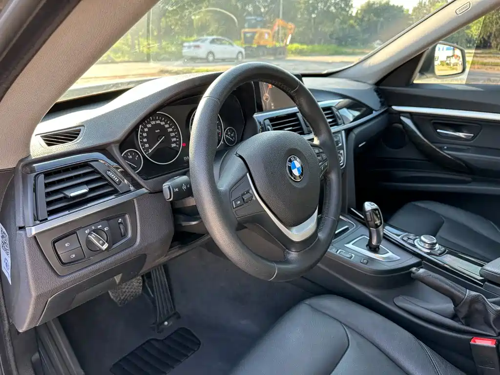 BMW 3 Series GT — миниатюра 14