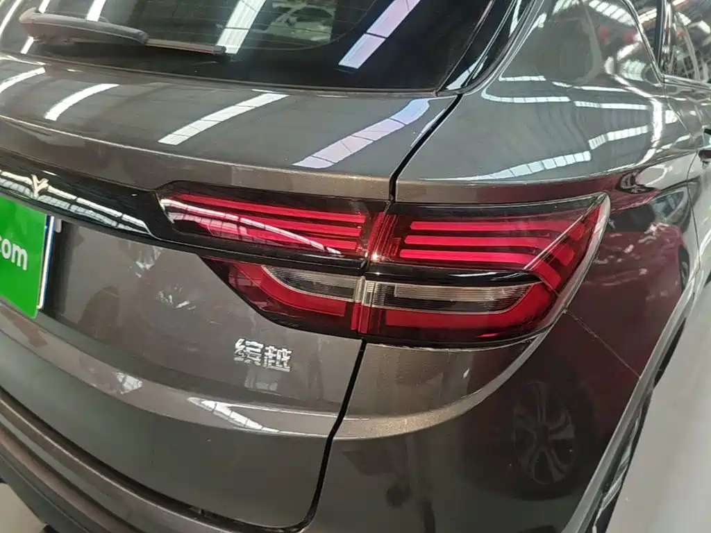 Geely Binyue - фото 8