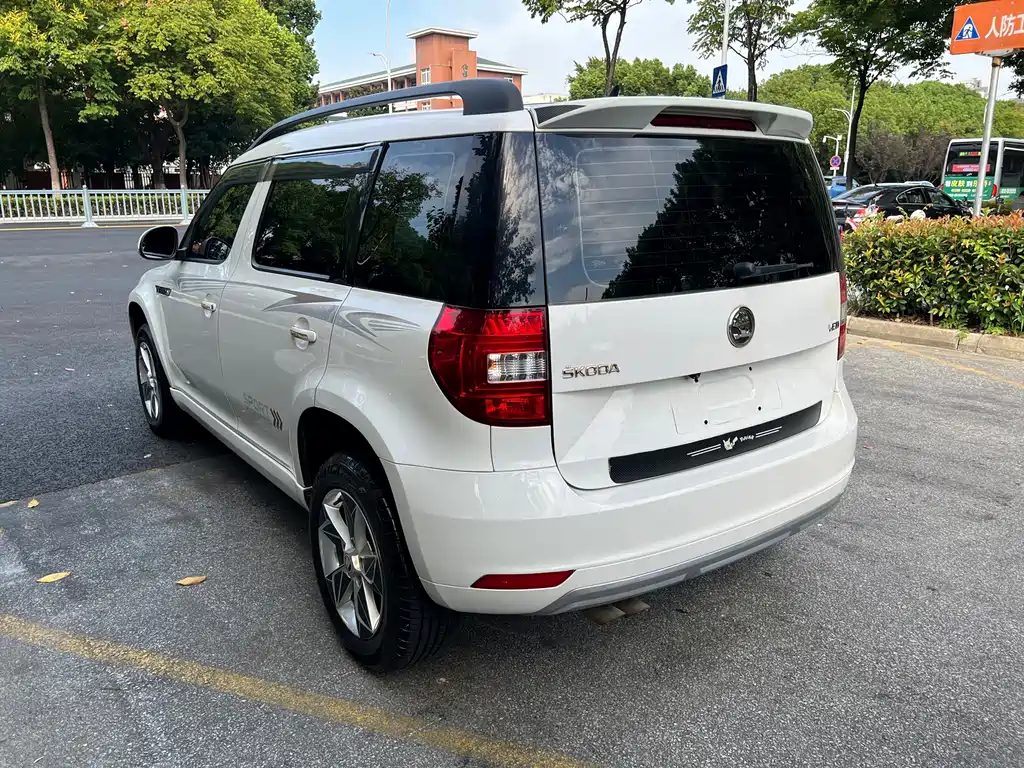 Skoda Yeti — миниатюра 5