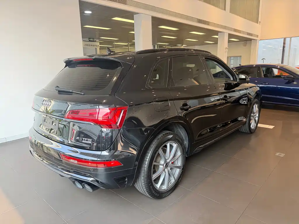 Audi Q5L — миниатюра 6