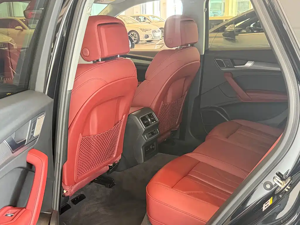 Audi Q5L — миниатюра 8