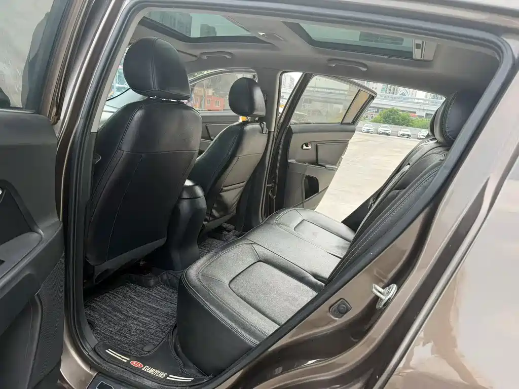 Kia Sportage — миниатюра 6
