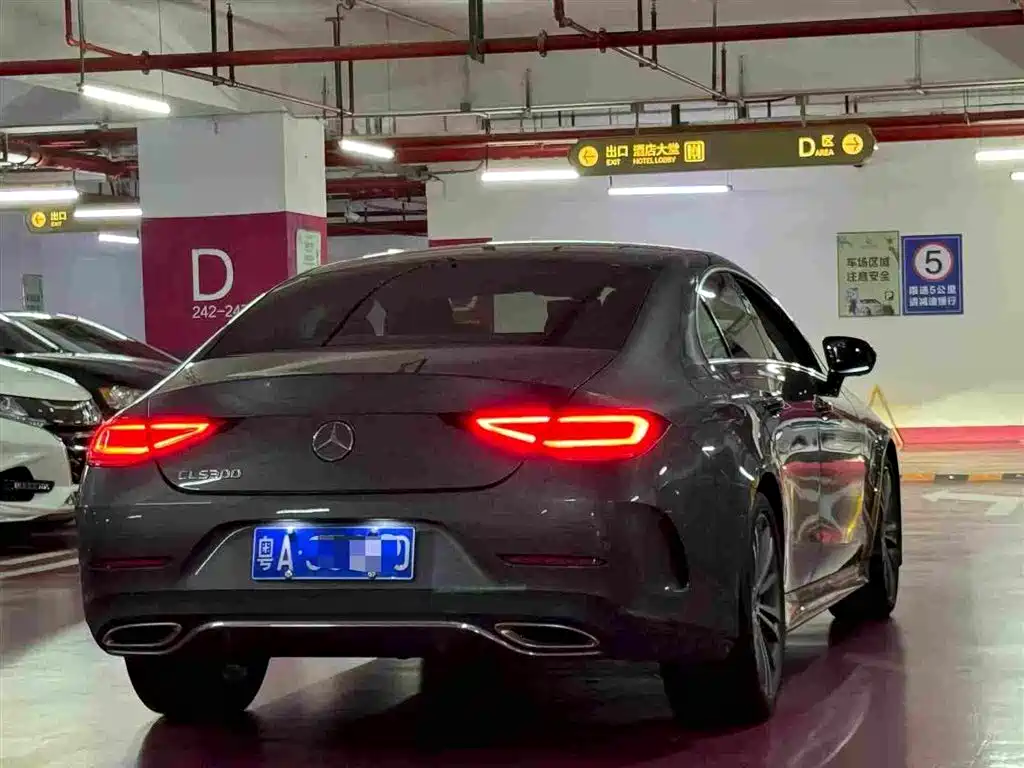 Mercedes-Benz CLS — миниатюра 9