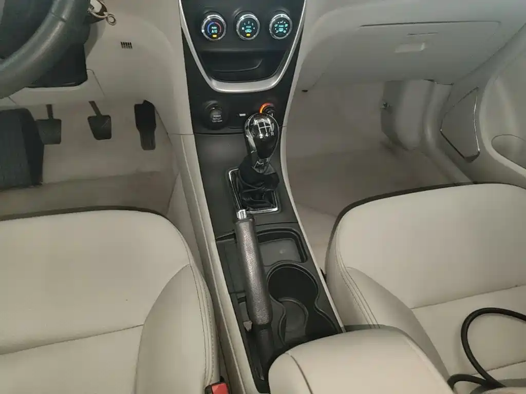 Geely Vision — миниатюра 14