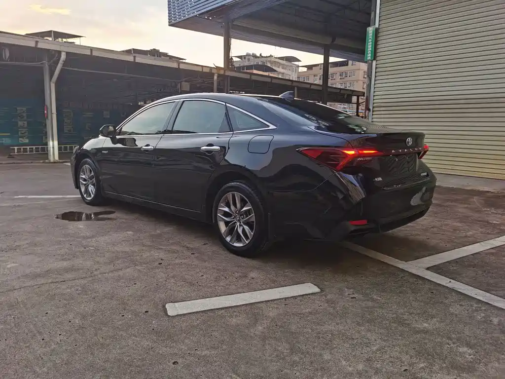 Toyota Avalon — миниатюра 4