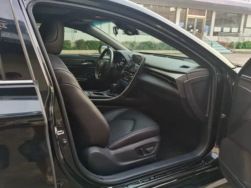 Toyota Avalon — миниатюра 15