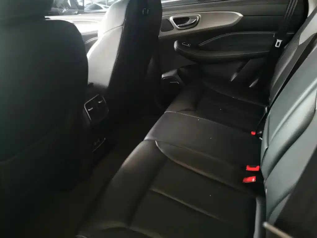 Roewe RX5 — миниатюра 17