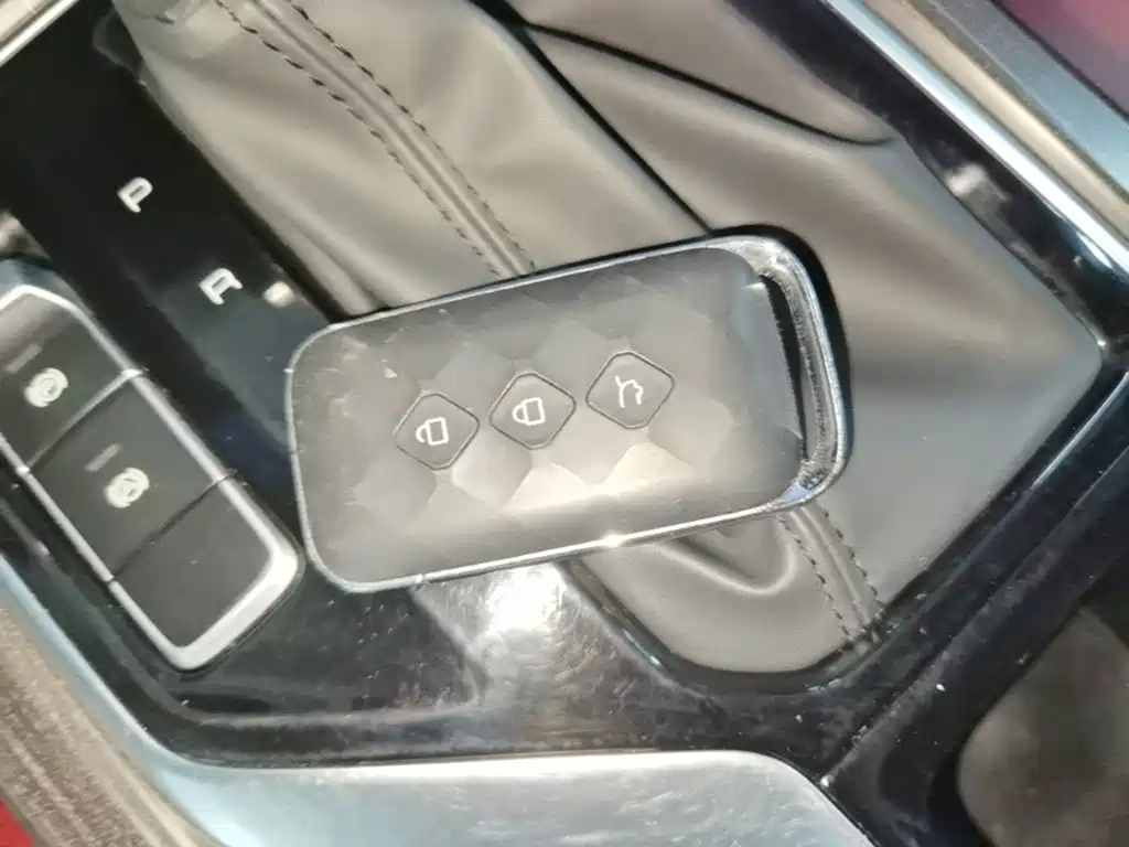 Wuling Jiachen — миниатюра 9