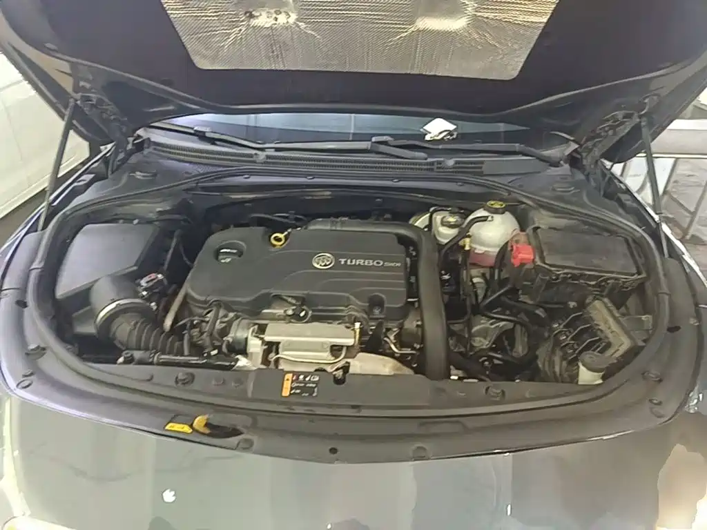 Buick LaCrosse — миниатюра 20