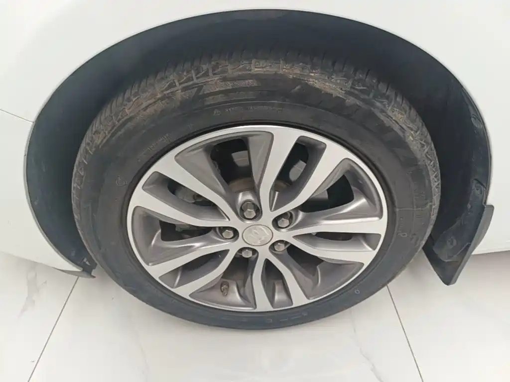 Buick Excelle — миниатюра 23